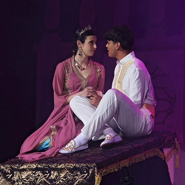 11 Aladdin Juvenil 2025